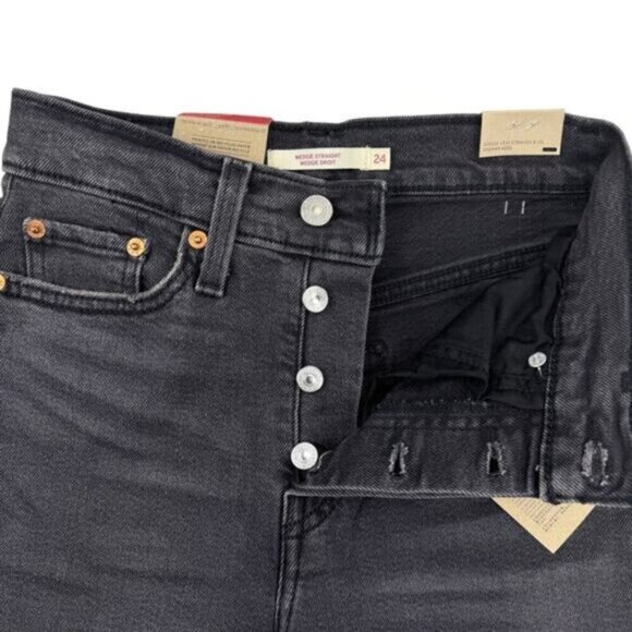 Levi's Women's Wedgie High Rise Straight Leg Jeans with Destruction Size 24 x 28 - Picture 5 of 10